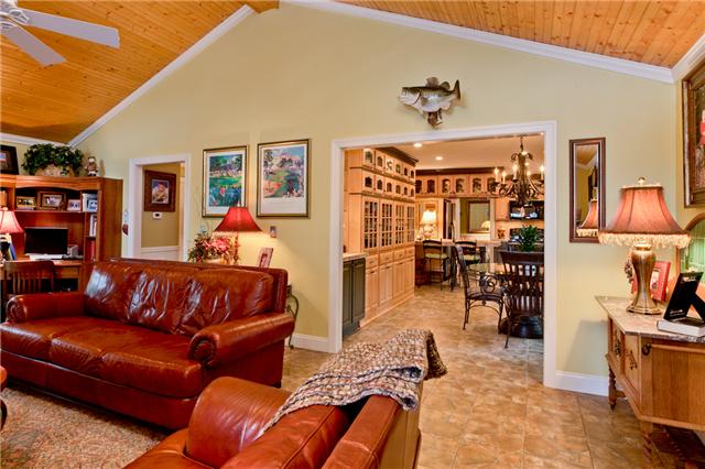 5247 Old Harding Road Fairview, TN 37062 - Photo 9 of 20 a view of living room filled with furniture and rug