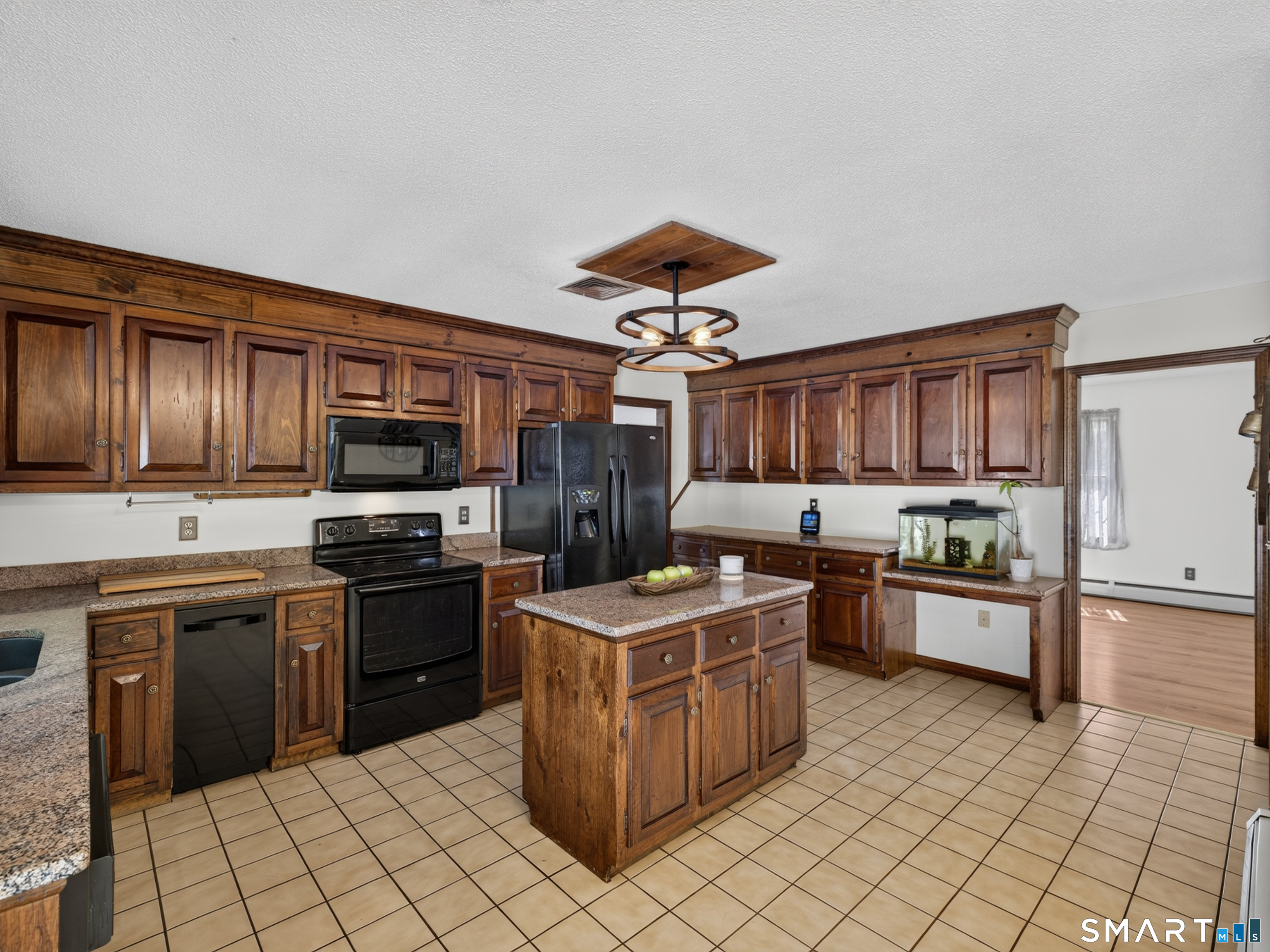 269 Black Hill Road Plainfield, CT 06374 - Photo 10 of 40