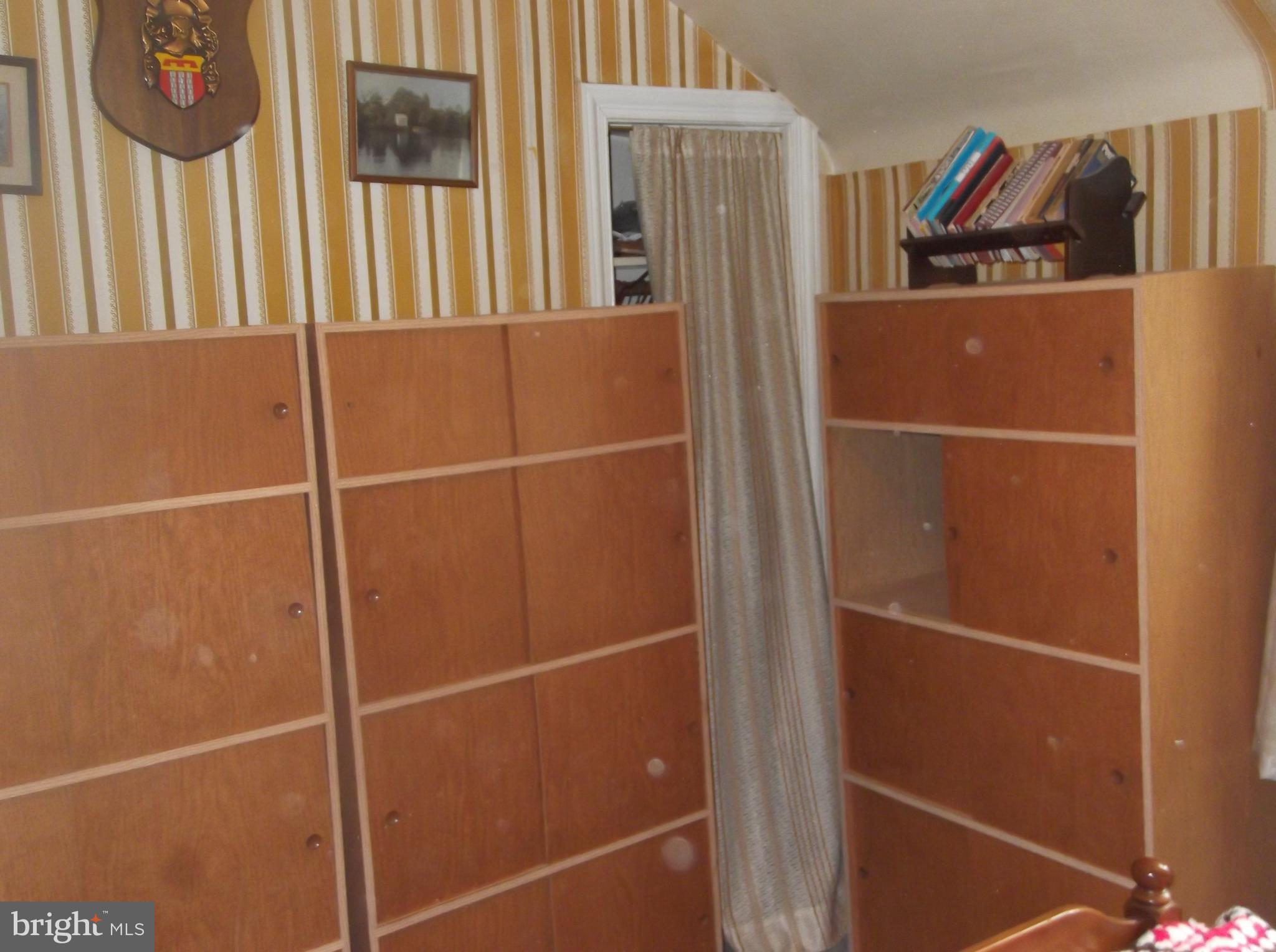2455 Park Road Warrington, PA 18976 - Photo 33 of 47 Closet Second Bedroom