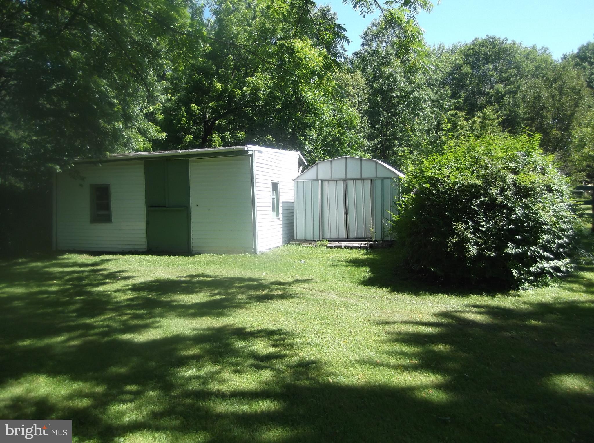 2455 Park Road Warrington, PA 18976 - Photo 8 of 47 Barn and Metal Storage Shed