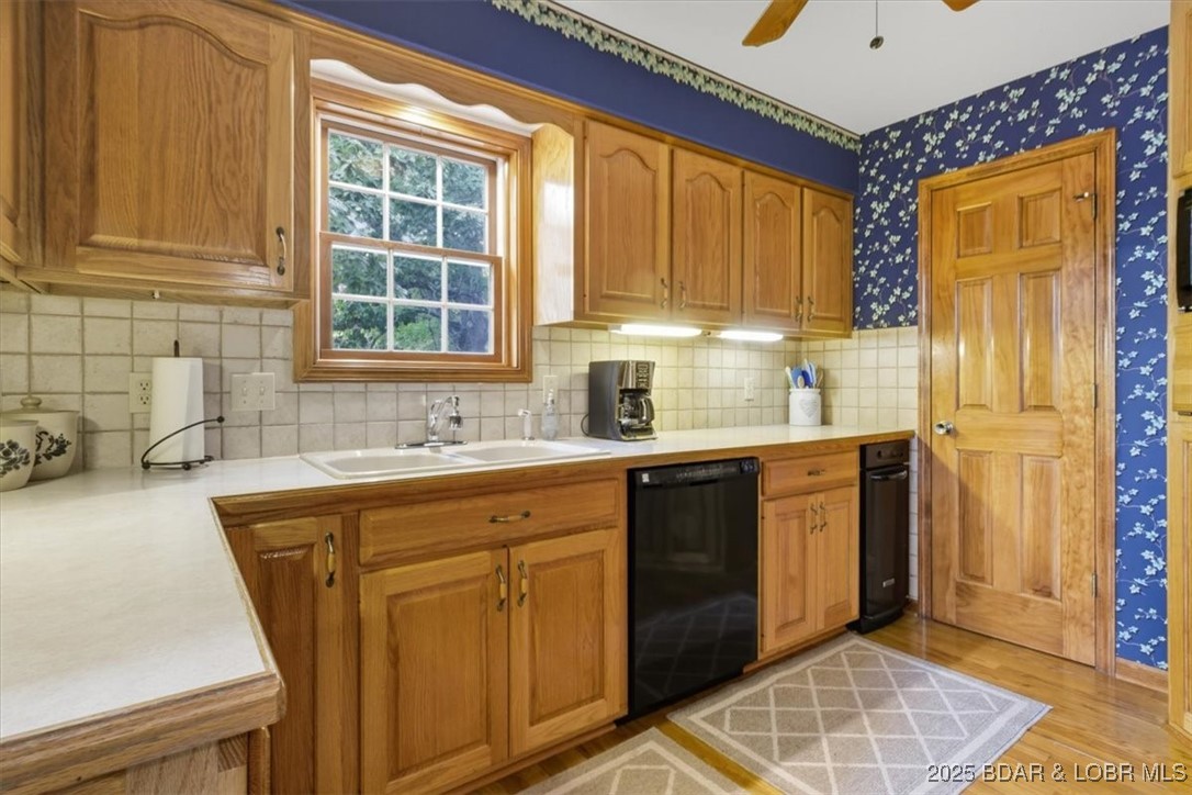 112 Pelican View Lane Roach, MO 65787 - Photo 21 of 68 Main level