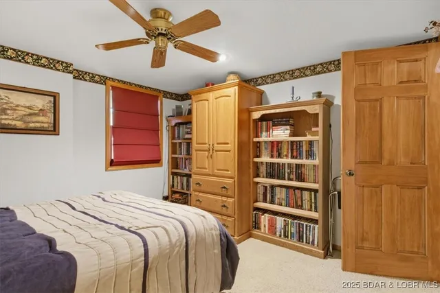 $869,900 | 112 Pelican View Lane, Roach, MO 65787