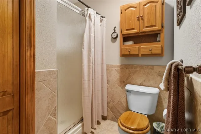 $869,900 | 112 Pelican View Lane, Roach, MO 65787