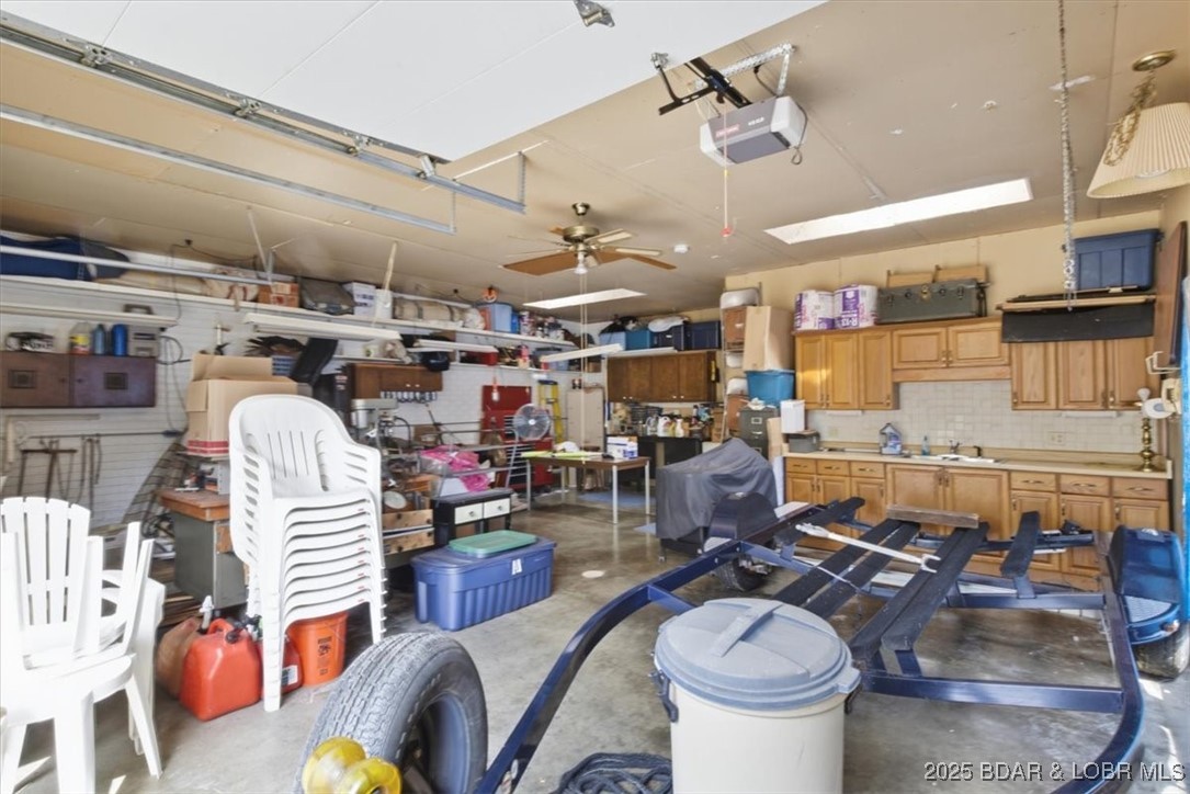 112 Pelican View Lane Roach, MO 65787 - Photo 62 of 68 Kitchenette in garage