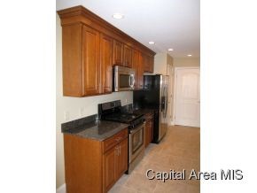 2703 Buckskin Trail Springfield, IL 62711 - Photo 2 of 18 Gallery Image 2