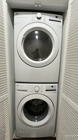 $2,500 | 5226 North Bernard Street, Unit 2, Chicago, IL 60625