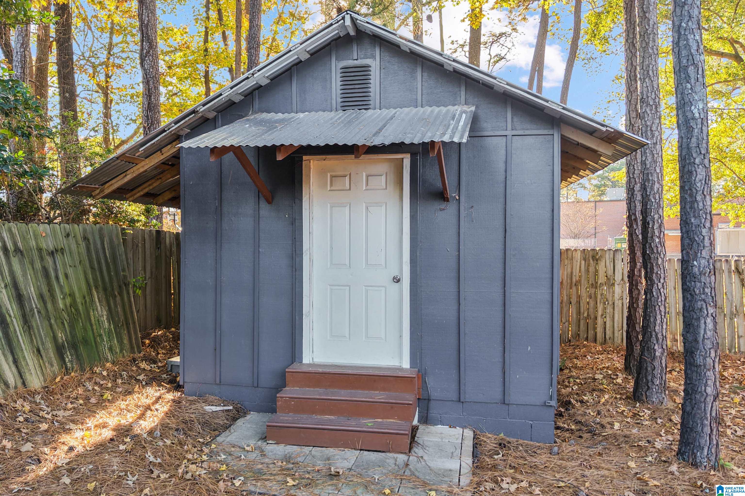 1797 Briar Meadow Road Birmingham, AL 35210 - Photo 20 of 23