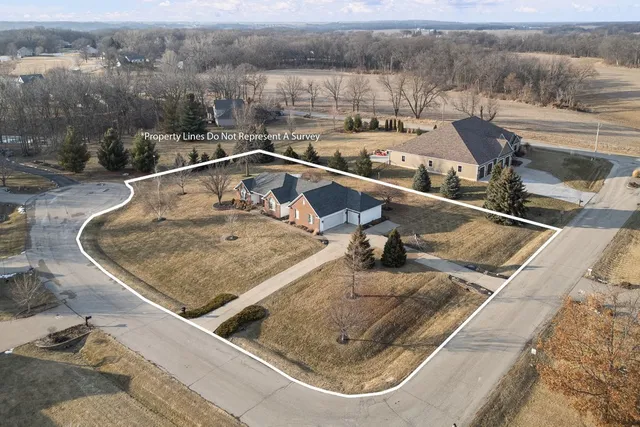 $450,000 | 1320 Sunrise Lane, Port Byron, IL 61275