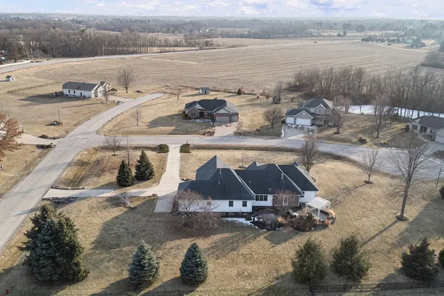 $450,000 | 1320 Sunrise Lane, Port Byron, IL 61275