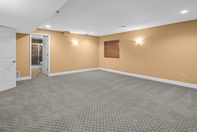 $450,000 | 1320 Sunrise Lane, Port Byron, IL 61275