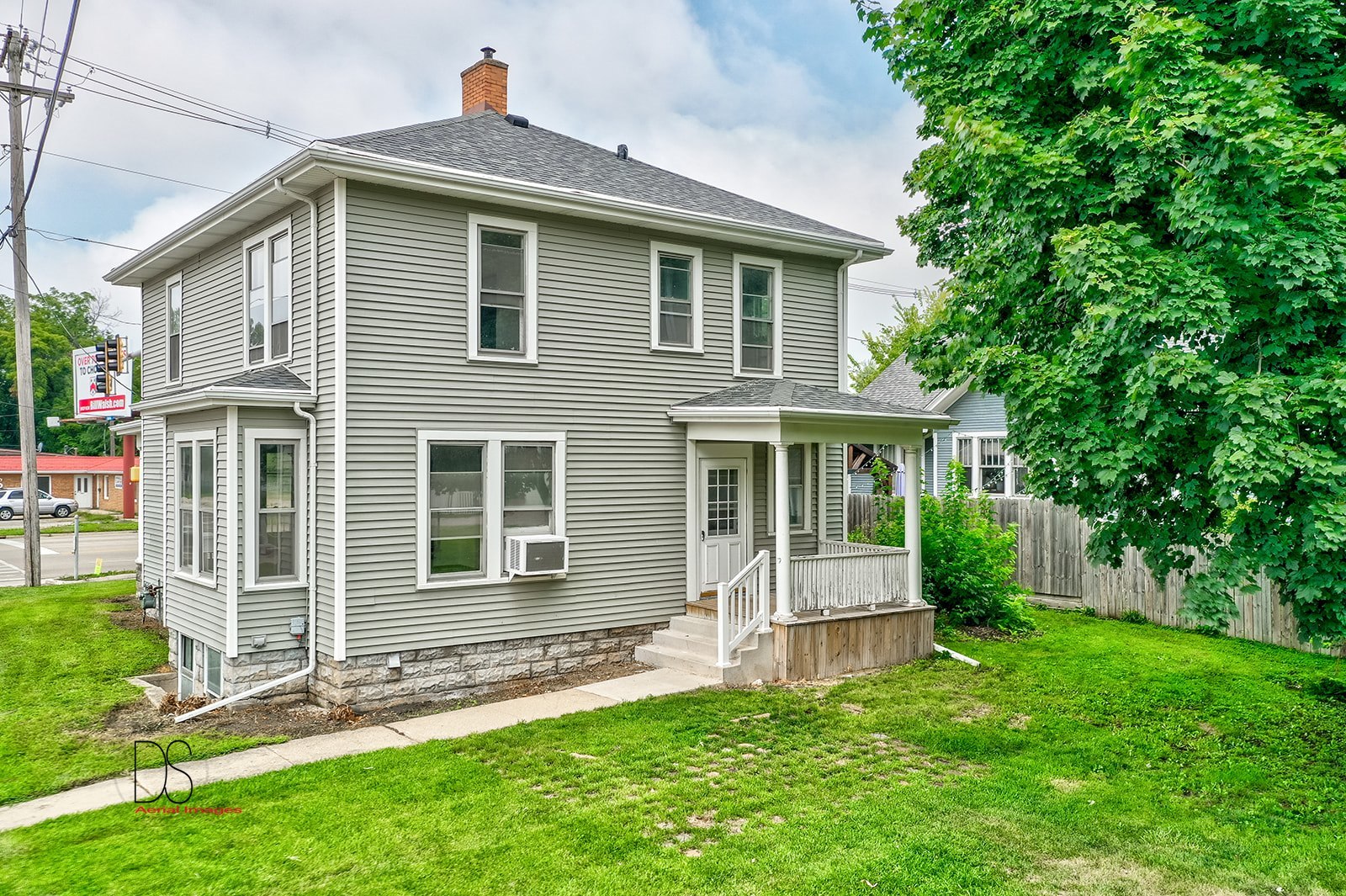 444 State Street Ottawa, IL 61350 - Photo 4 of 22 Gallery Image 4