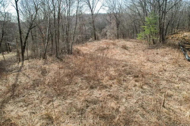 a black and white photo of a room