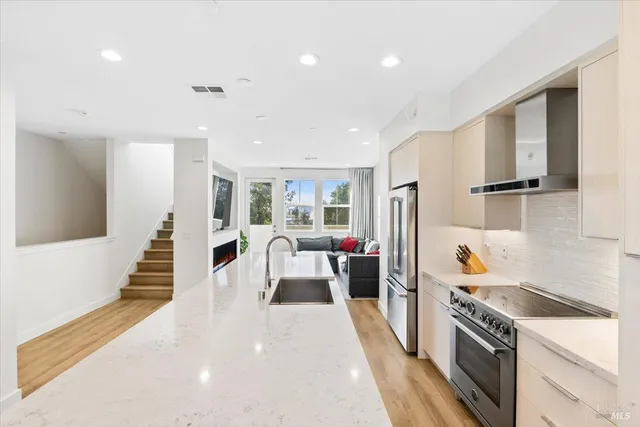 $749,000 | 235 Gambrel Circle, Santa Rosa, CA 95403