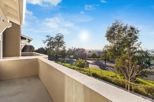 $749,000 | 235 Gambrel Circle, Santa Rosa, CA 95403