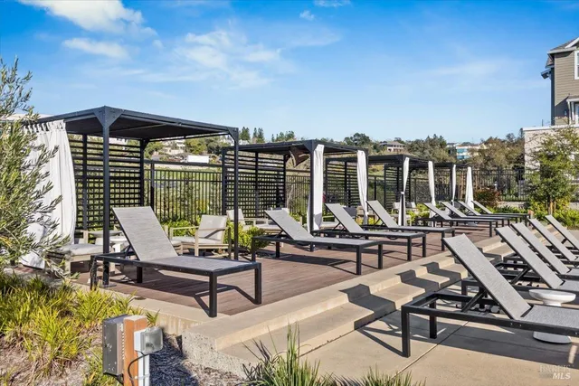 $749,000 | 235 Gambrel Circle, Santa Rosa, CA 95403