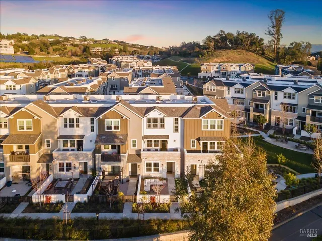 $749,000 | 235 Gambrel Circle, Santa Rosa, CA 95403