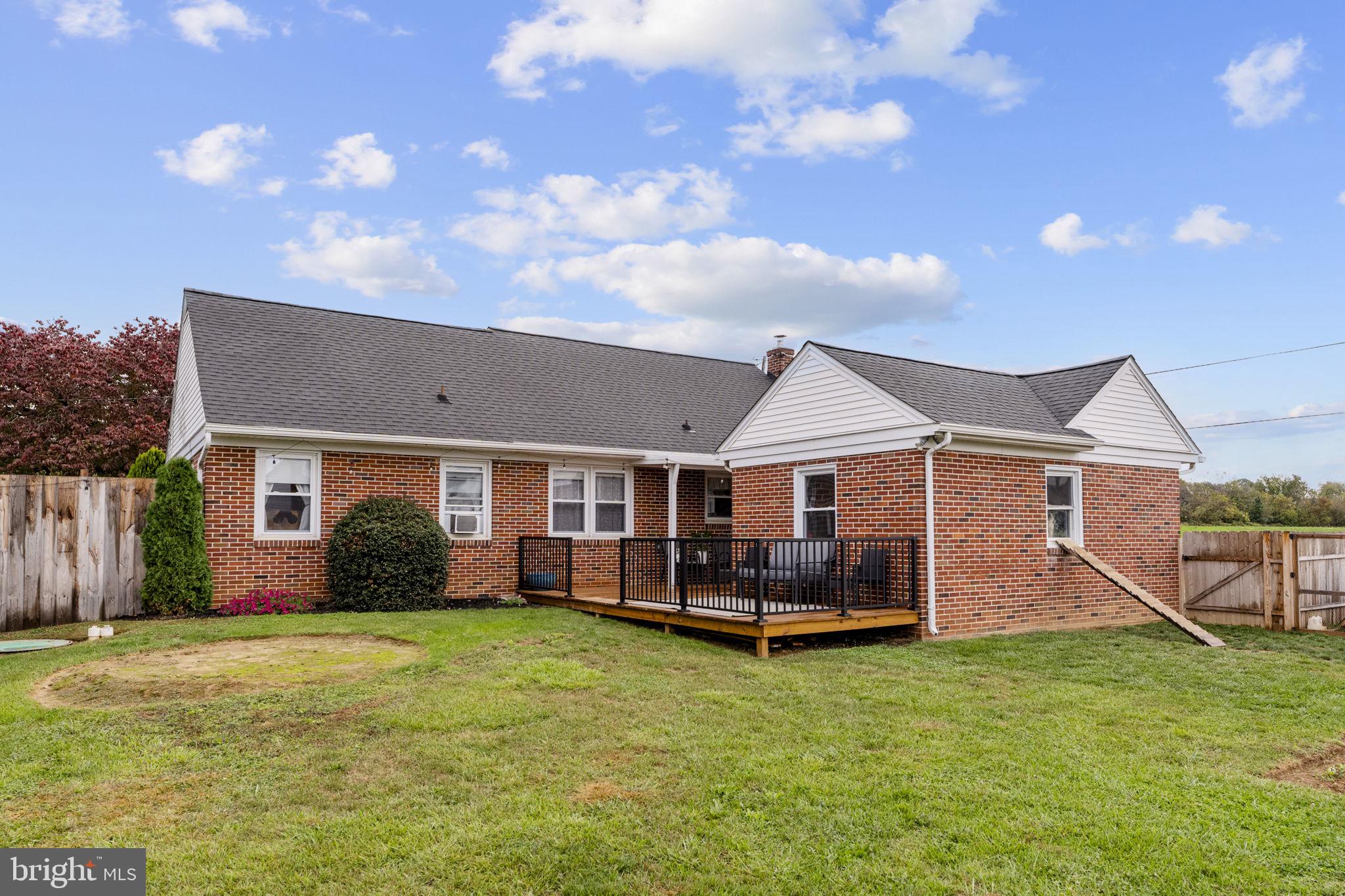 210 Musser Road East Earl, PA 17519 - Photo 8 of 44 a front view of a house with garden
