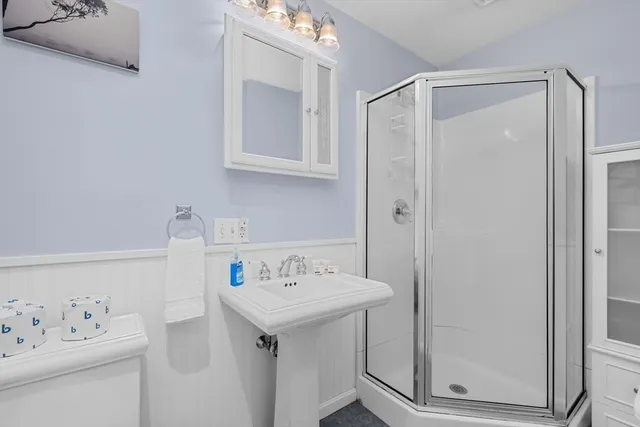 a view of a workspace with furniture