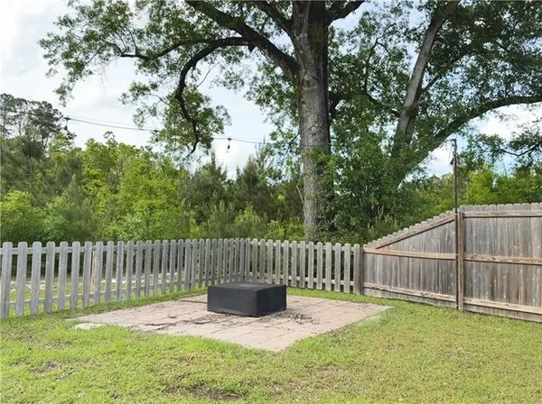 $2,500 | 26122 Trinity Lane, Ponchatoula, LA 70454