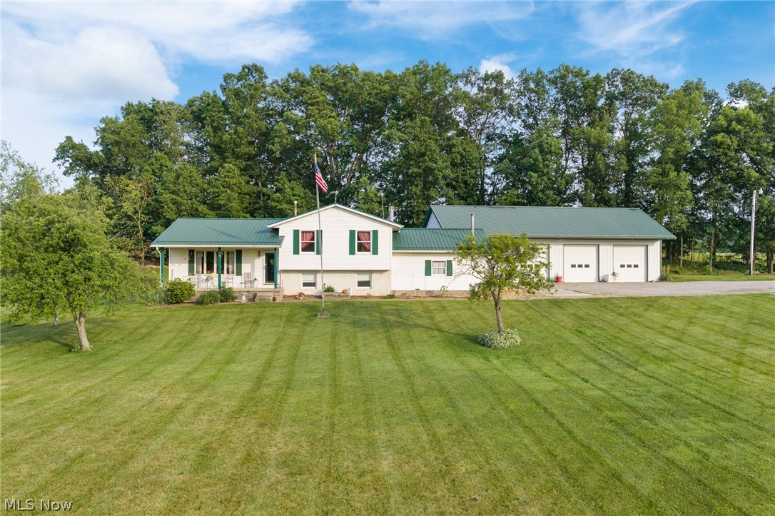 8175 Stover Road Sherrodsville, OH 44675 - Photo 6 of 23