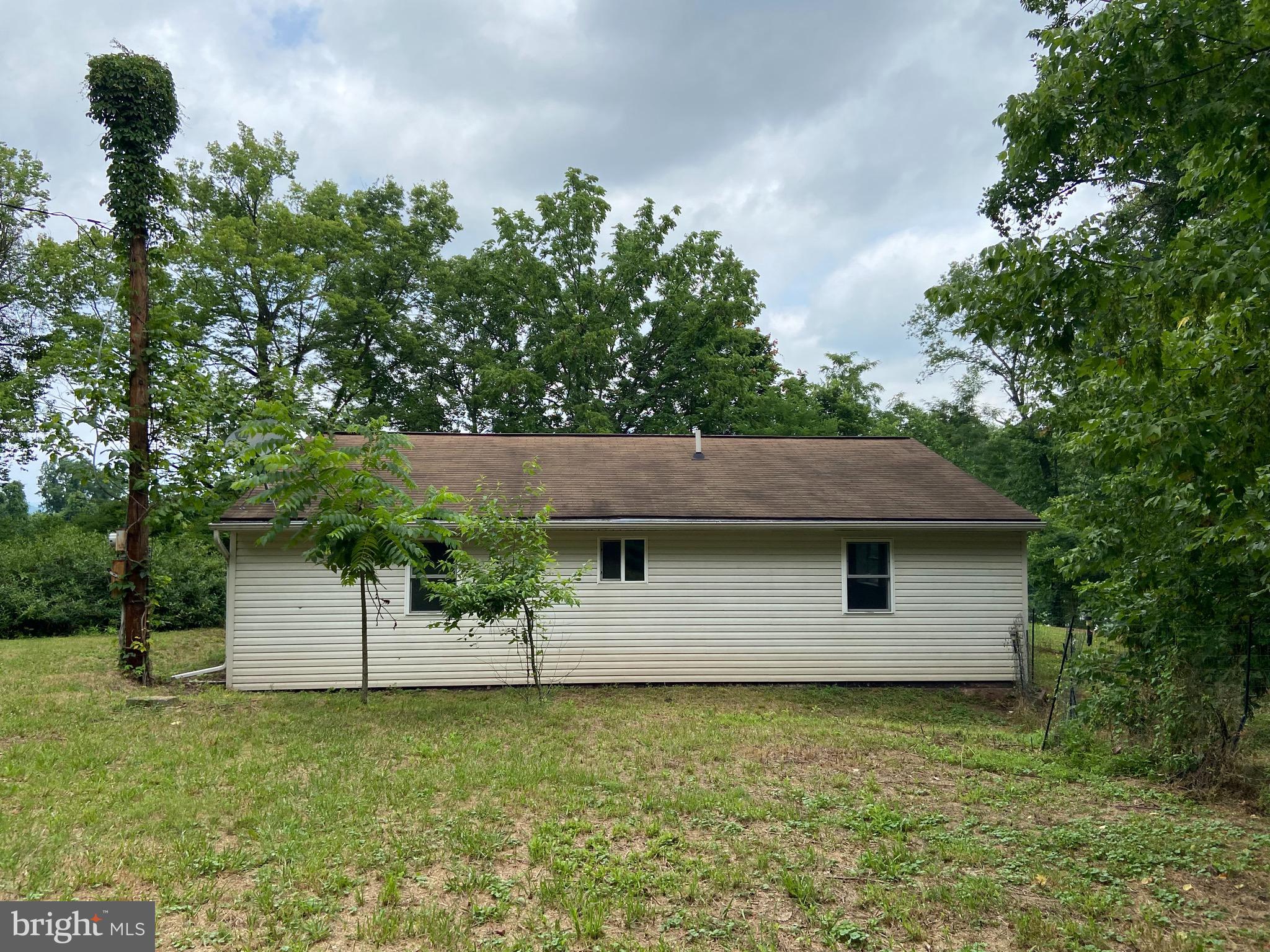 390 Marsh Run Road New Cumberland, PA 17070 - Photo 2 of 18 Gallery Image 2