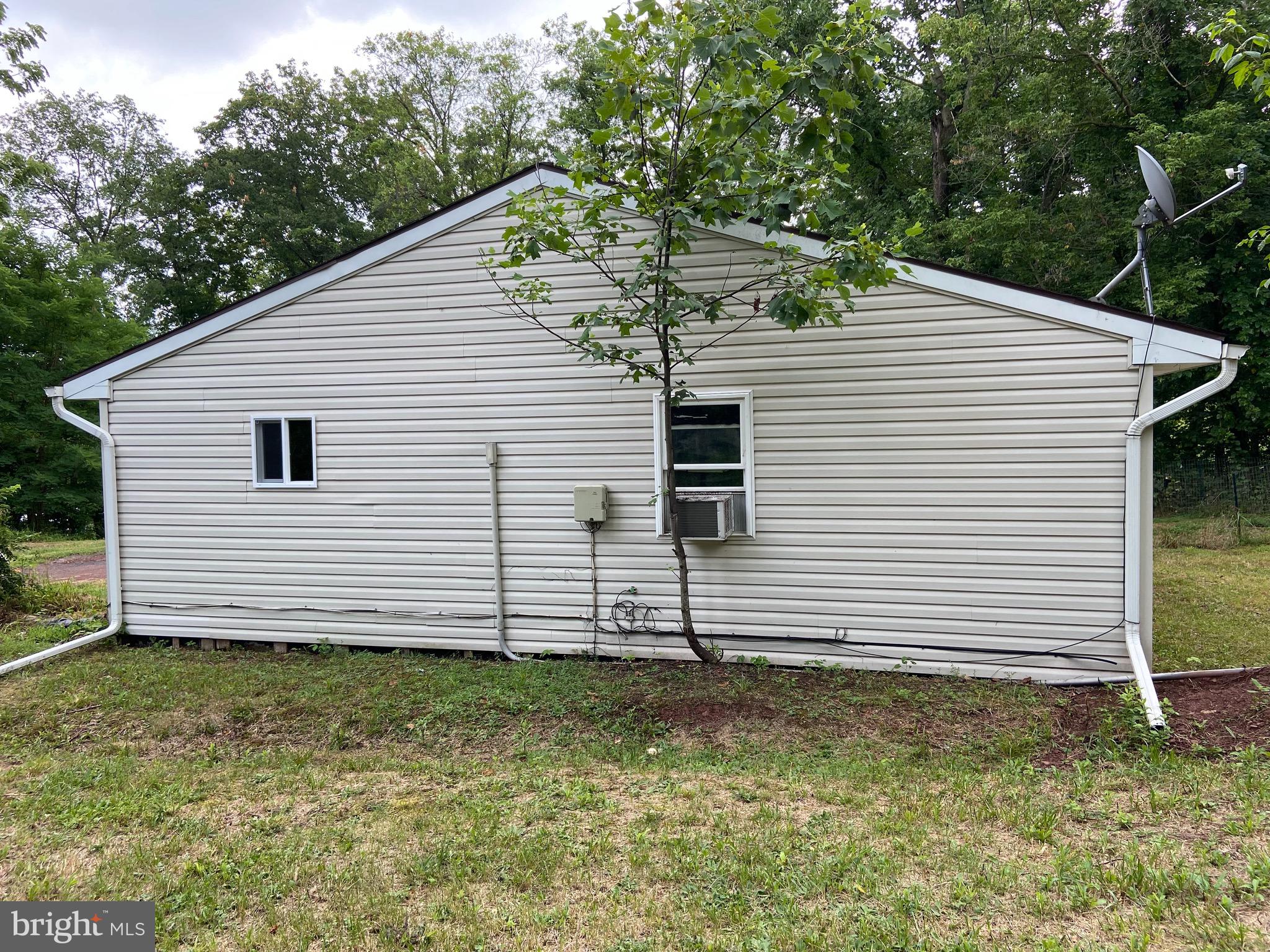 390 Marsh Run Road New Cumberland, PA 17070 - Photo 4 of 18 Gallery Image 4