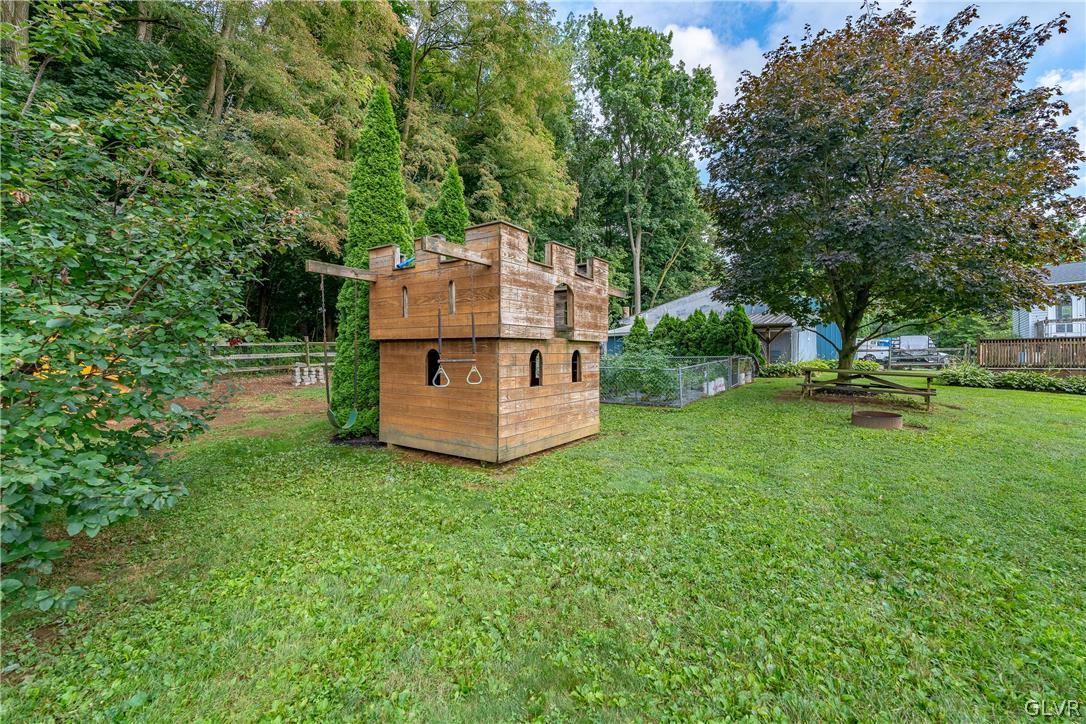 17 Fredericksville Road Mertztown, PA 19539 - Photo 26 of 28 Kid castle