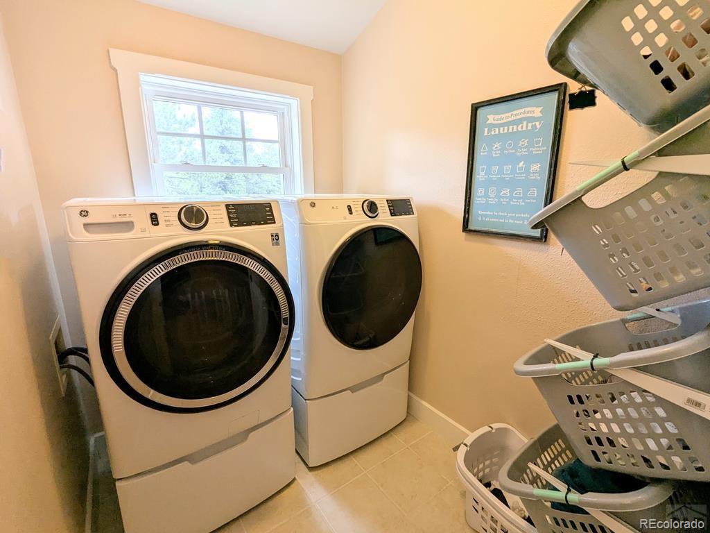 10 Robert Road Rye, CO 81069 - Photo 29 of 50 a utility room with dryer and washer