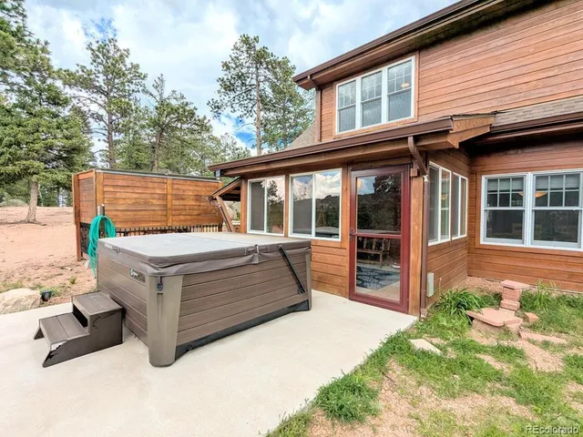 $1,850,000 | 10 Robert Road, Rye, CO 81069