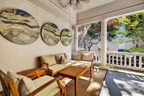 $2,595,000 | 106 East Harris Street, Savannah, GA 31401