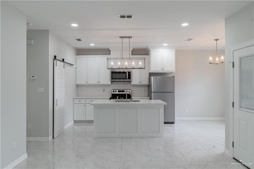 5404 North Crown Point Pharr, TX 78577 - Photo 6 of 24