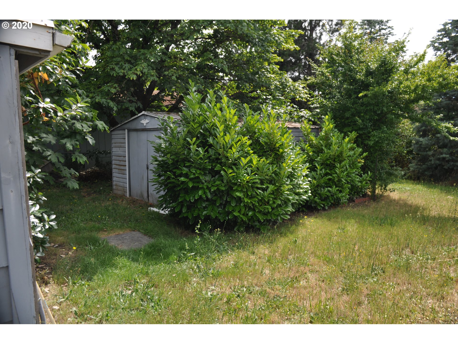 213 South Comstock Road Sutherlin, OR 97479 - Photo 5 of 10 Gallery Image 5