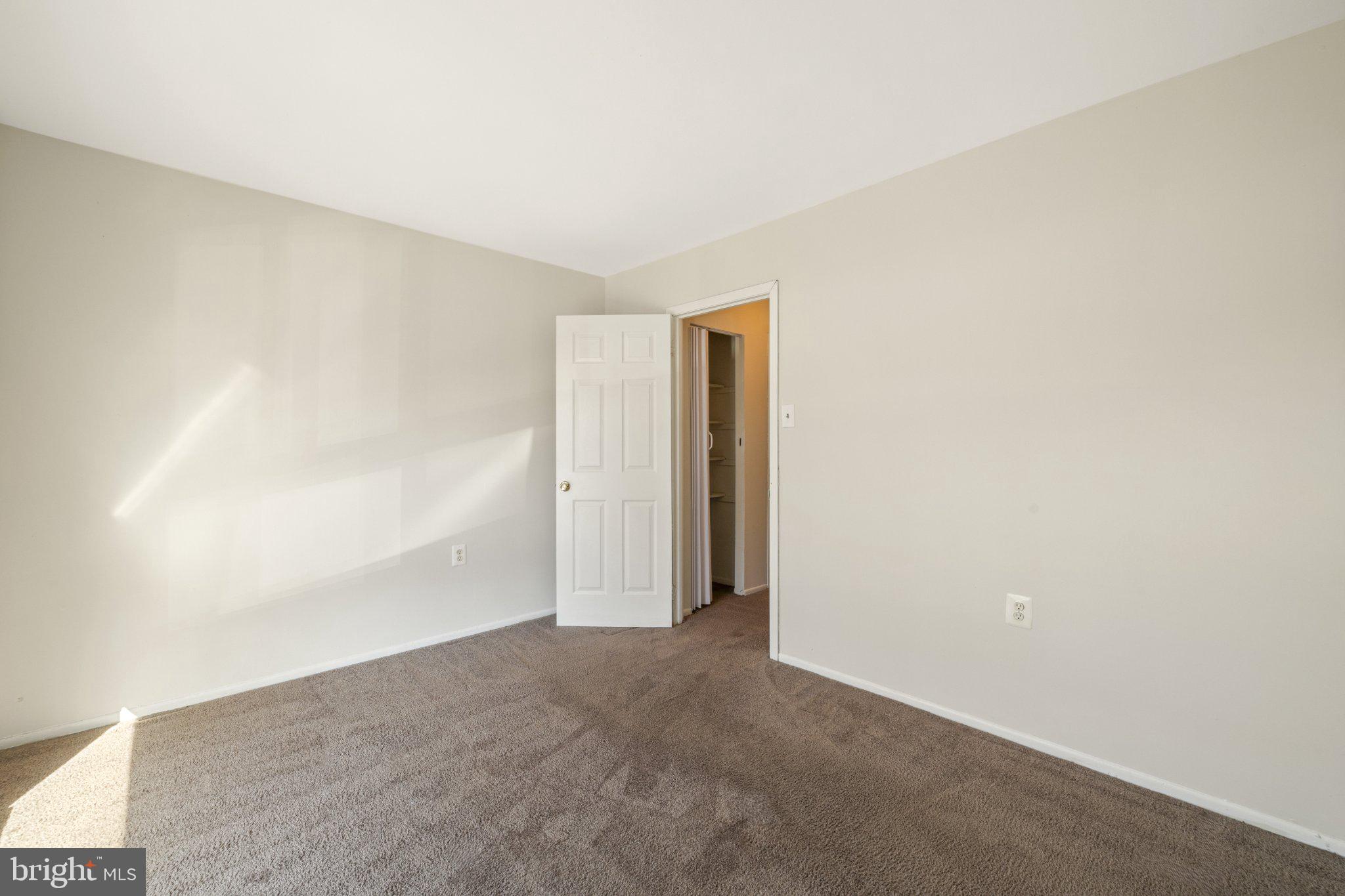 909 Timber Creek Road Lindenwold, NJ 08021 - Photo 13 of 23