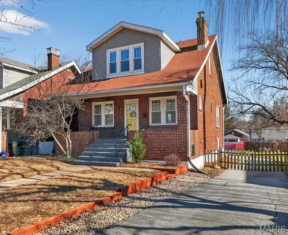 $2,695 | 1420 Bredell Avenue, Richmond Heights, MO 63117