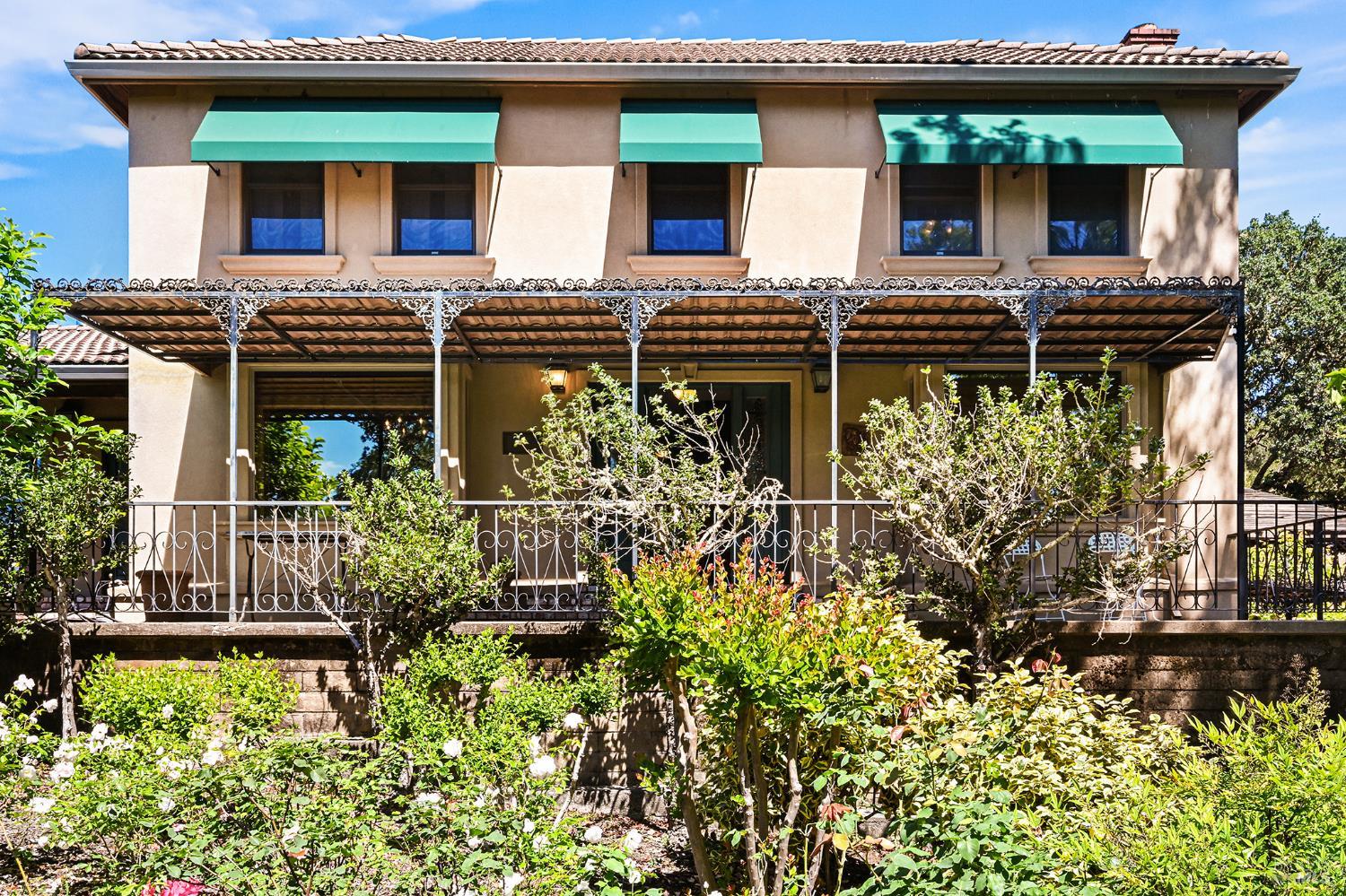 5143 Dry Creek Road Healdsburg, CA 95448 - Photo 42 of 85 front view of a house