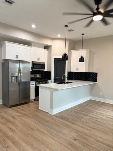 $2,200 | 2105 Esther Drive, Unit B, Houston, TX 77088