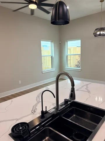 $2,200 | 2105 Esther Drive, Unit B, Houston, TX 77088