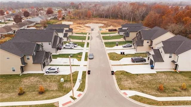 $300,000 | 704 Mahogany Court, Warrensburg, MO 64093