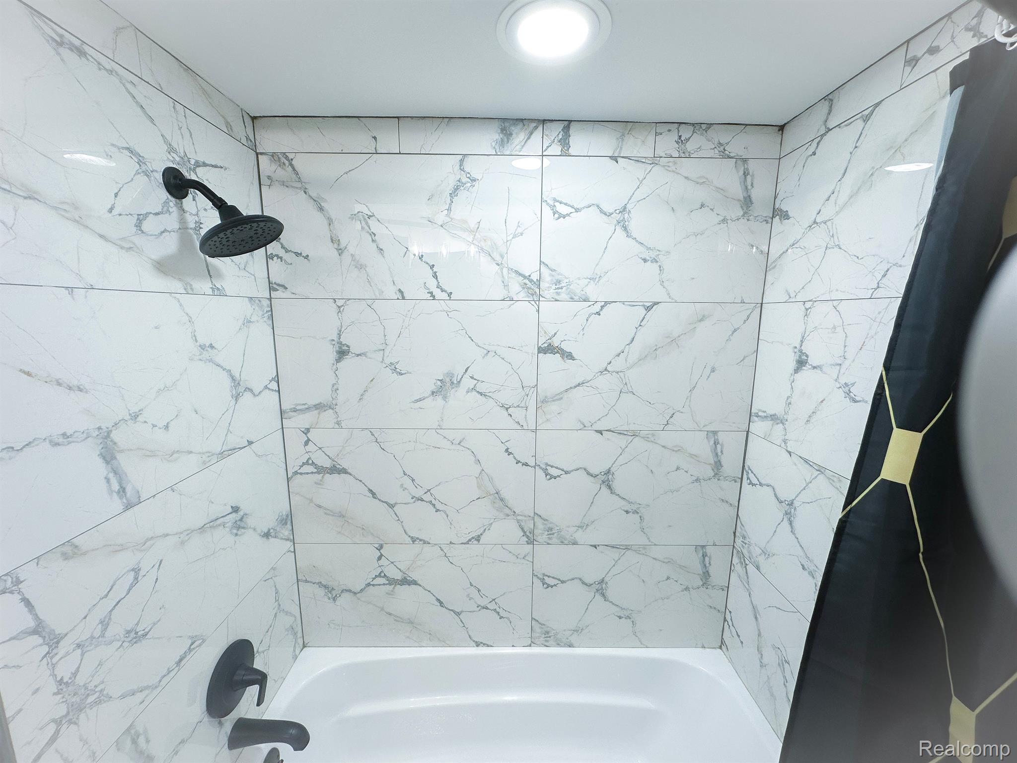 28043 Peppermill Road Farmington, MI 48331 - Photo 13 of 41 Gallery Image 13