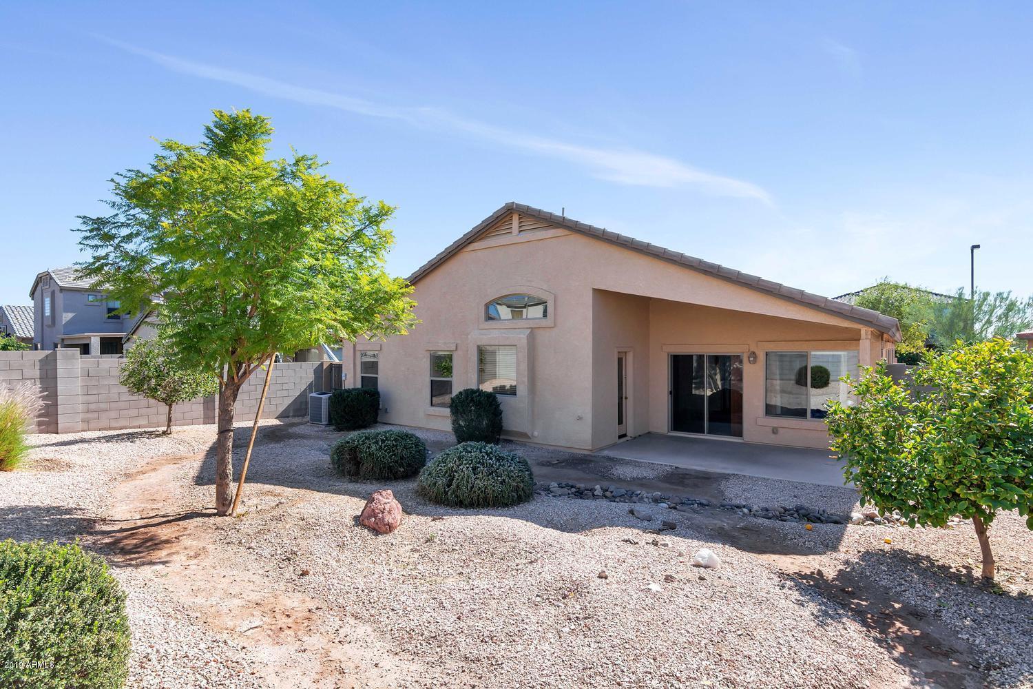 23850 W Chipman Rd-large-024-023-Backyar