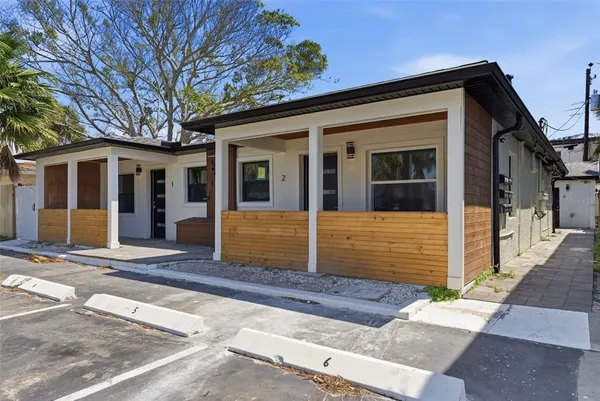 $2,300 | 113 145th Avenue, Unit 4, Madeira Beach, FL 33708