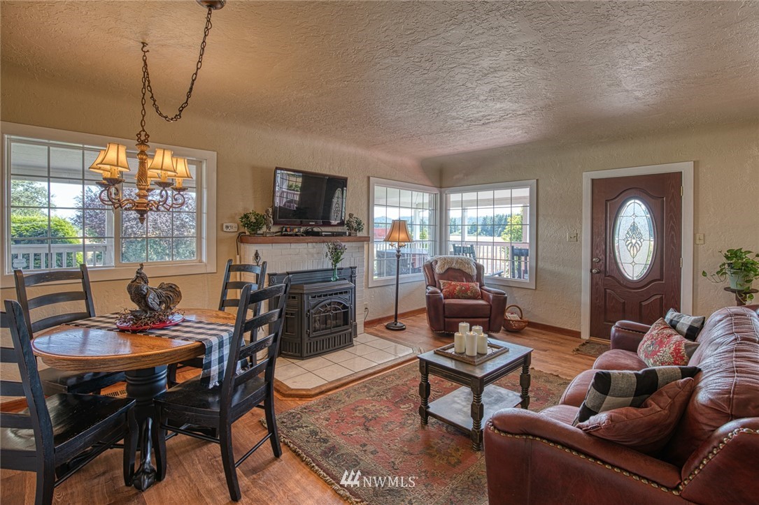 1715 South Bank Road Oakville, WA 98568 - Photo 5 of 40 Gallery Image 5