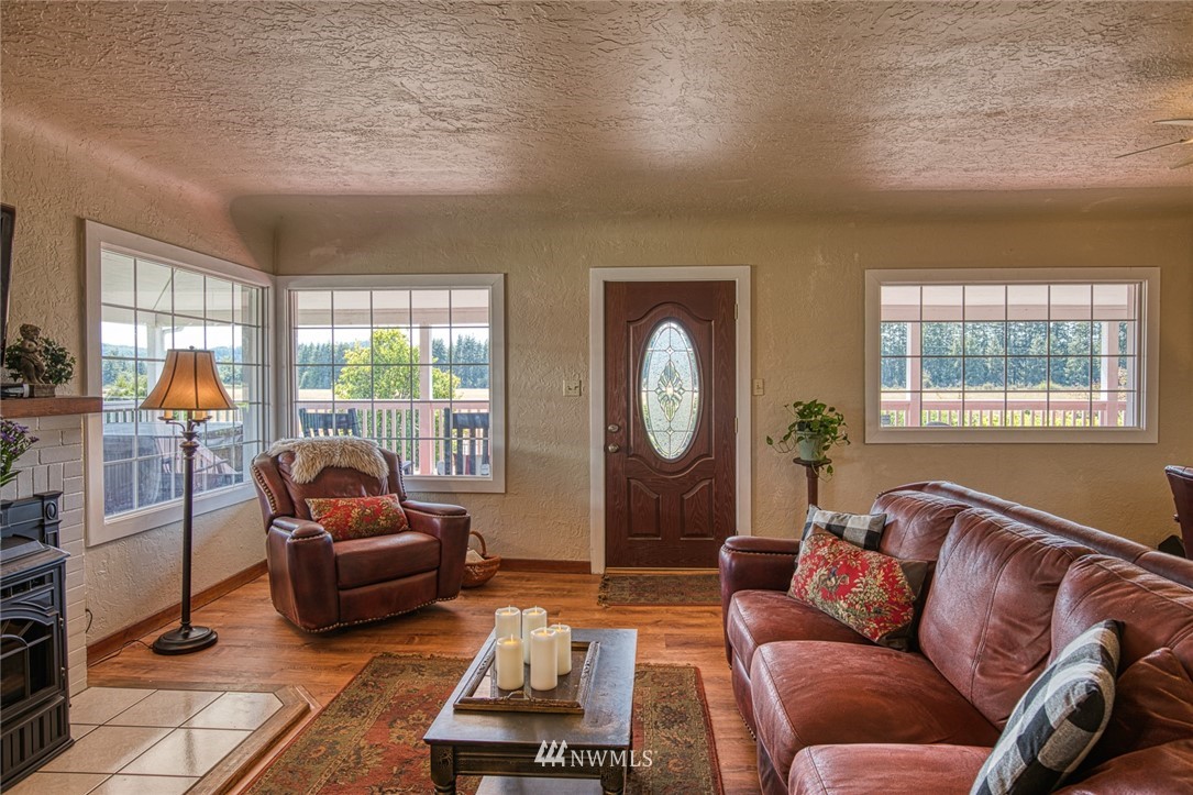 1715 South Bank Road Oakville, WA 98568 - Photo 6 of 40 Gallery Image 6