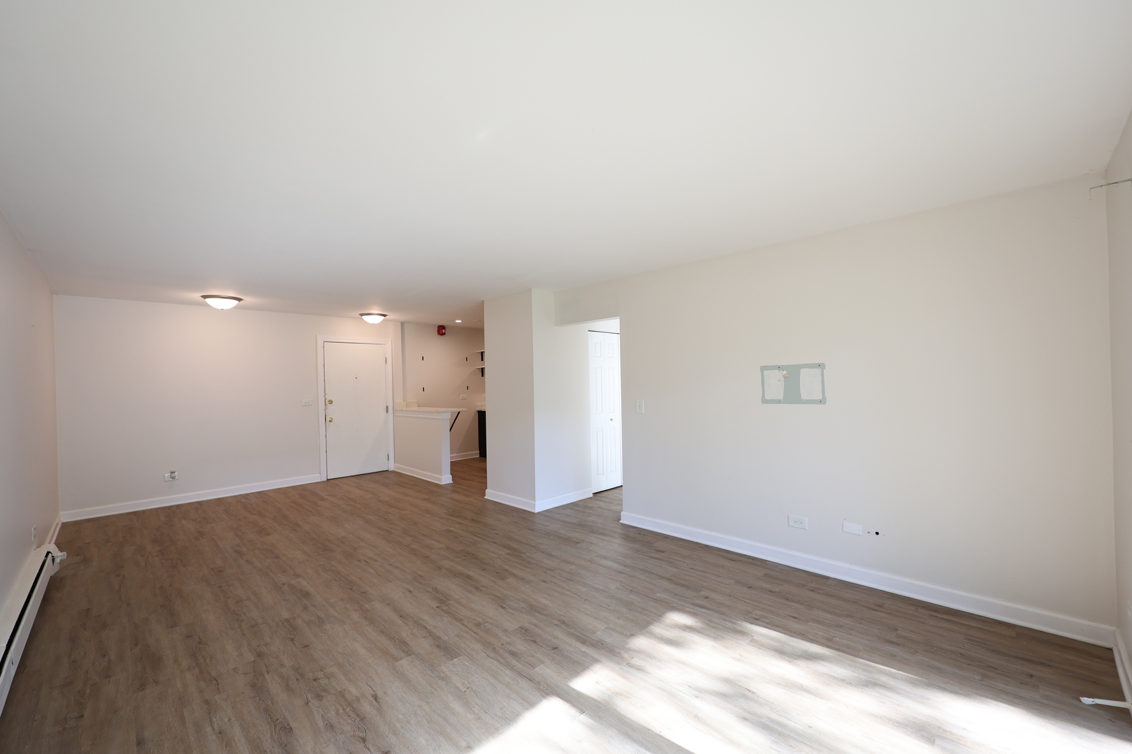 2230 South Goebbert Road, Unit 139 Arlington Heights, IL 60005 - Photo 6 of 14 a view of an empty room