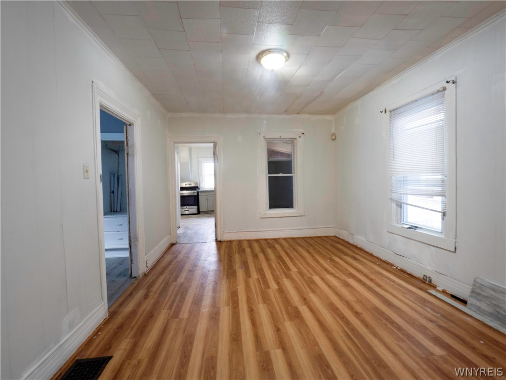 109 Roesch Avenue Buffalo, NY 14207 - Photo 3 of 15