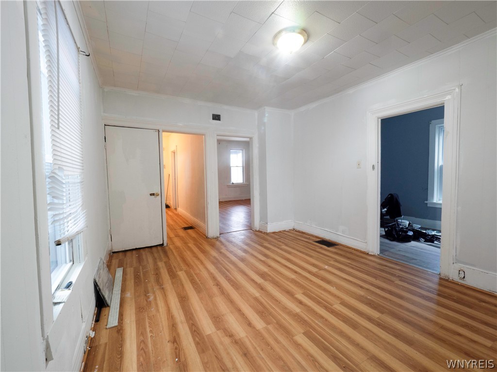 109 Roesch Avenue Buffalo, NY 14207 - Photo 4 of 15