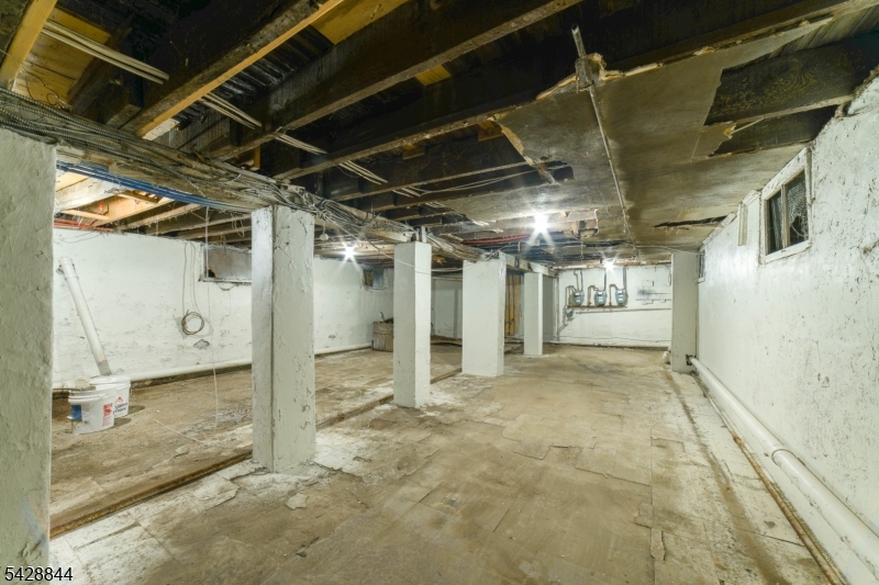 874 South 16th Street Newark, NJ 07108 - Photo 22 of 22 a view of small space