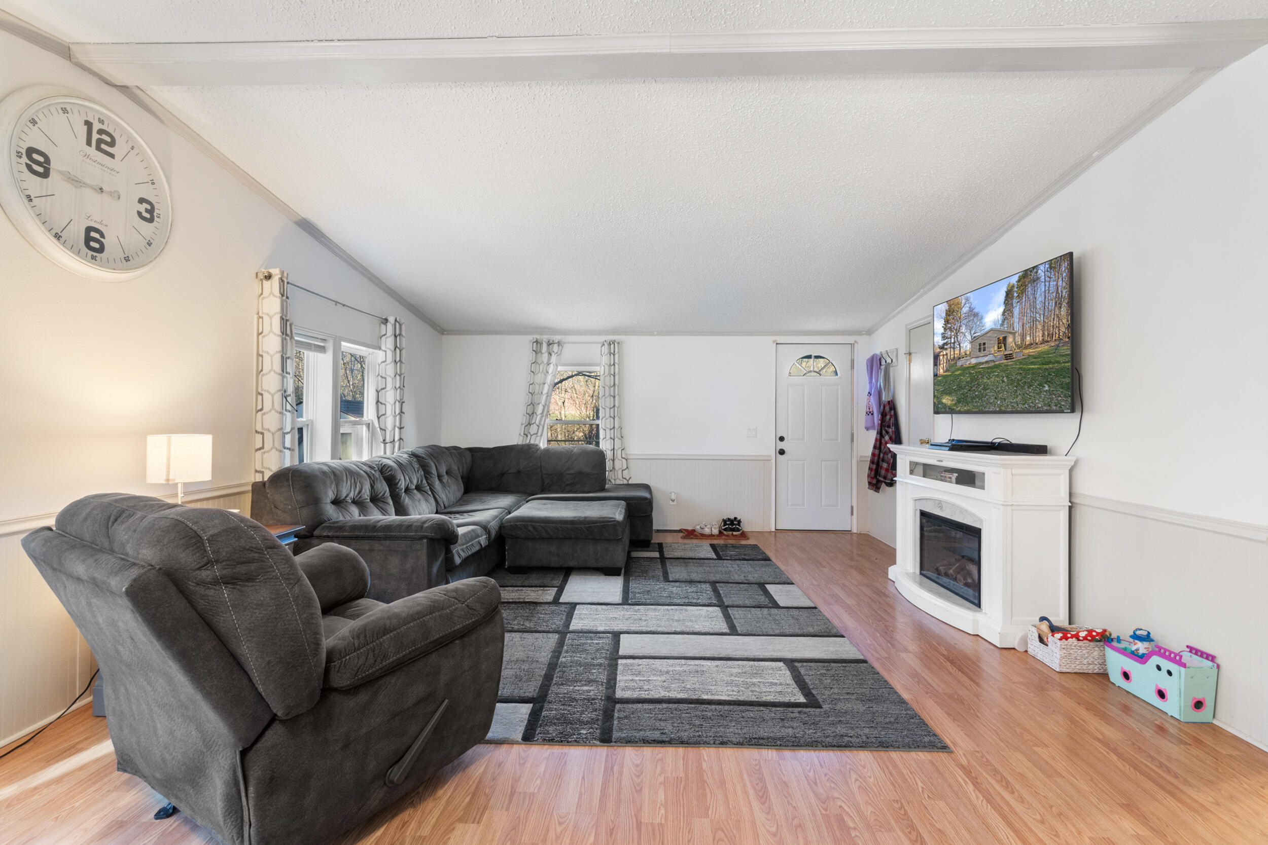 6817 Maple Lane Road Rives Junction, MI 49277 - Photo 8 of 36 8_6817 maple lane rd rives junction mi