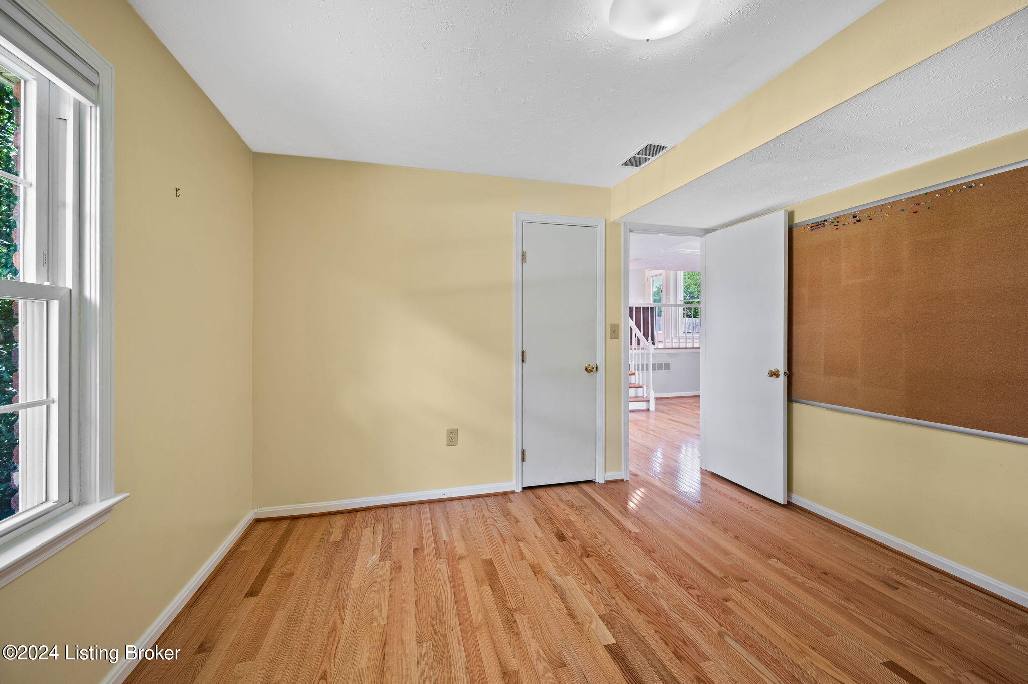 7009 Chippenham Road Louisville, KY 40222 - Photo 20 of 44 Great office space!