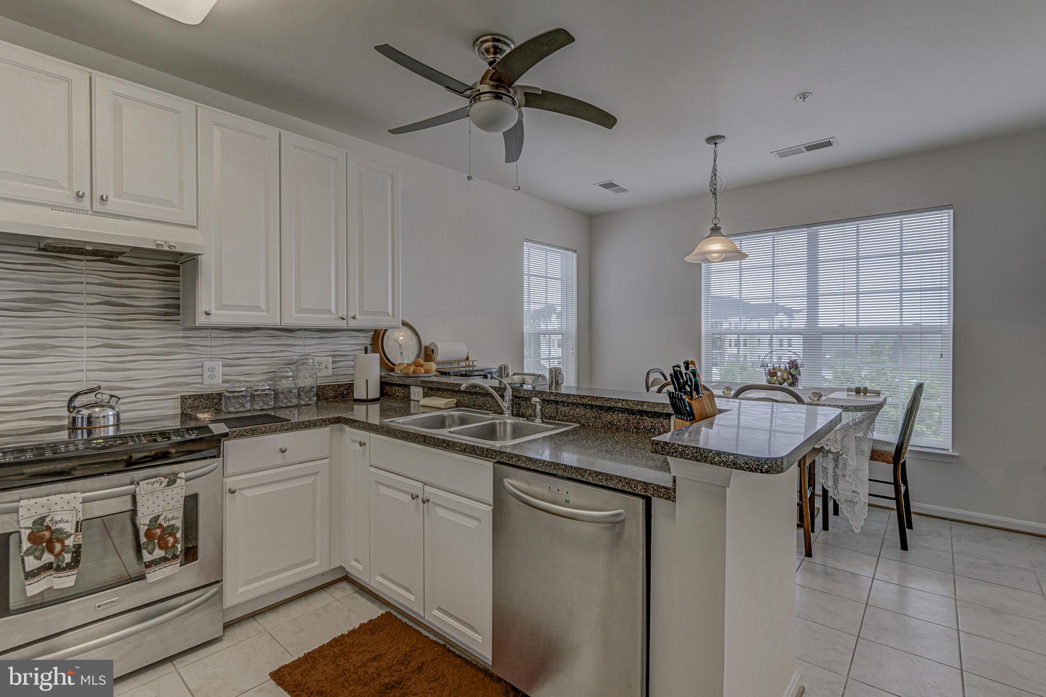 7305 Maplecrest Road, Unit 302 Elkridge, MD 21075 - Photo 14 of 30